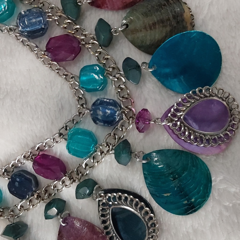 Neclace - Picture 2 of 6